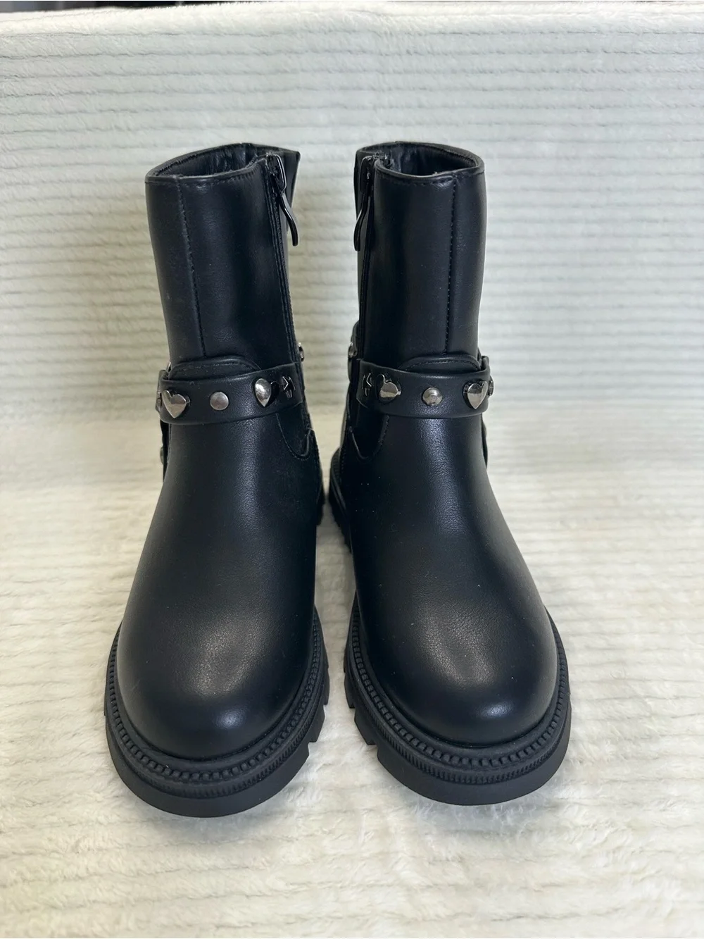 Olivia Miller Girl Toddler Girls Black Harness Lug Chelsea Boots NWT Size 10